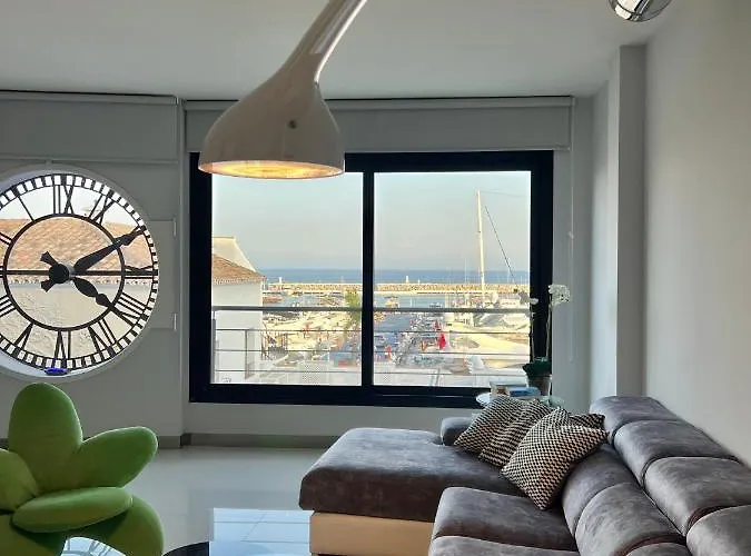 公寓 Casa Clock House Banus 马尔韦利亚