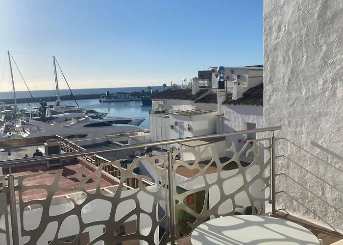 Casa Clock House Banus 公寓 马尔韦利亚